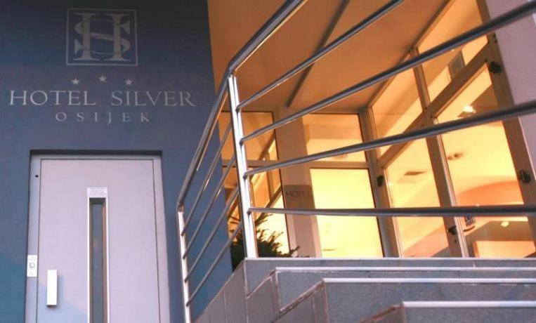 Hotel Silver Osijek Extérieur photo