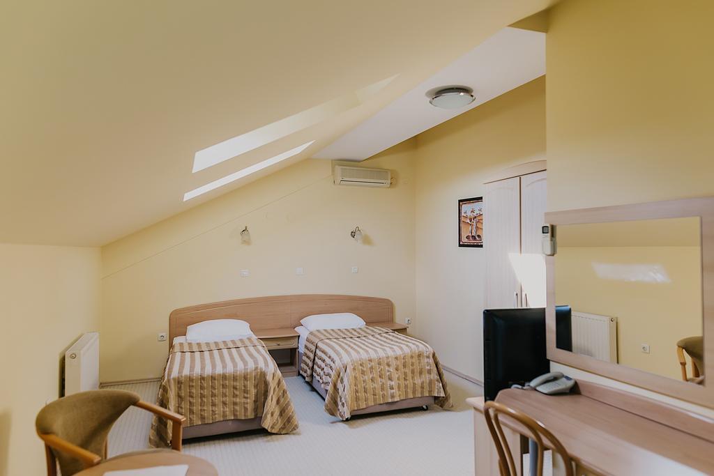 Hotel Silver Osijek Chambre photo