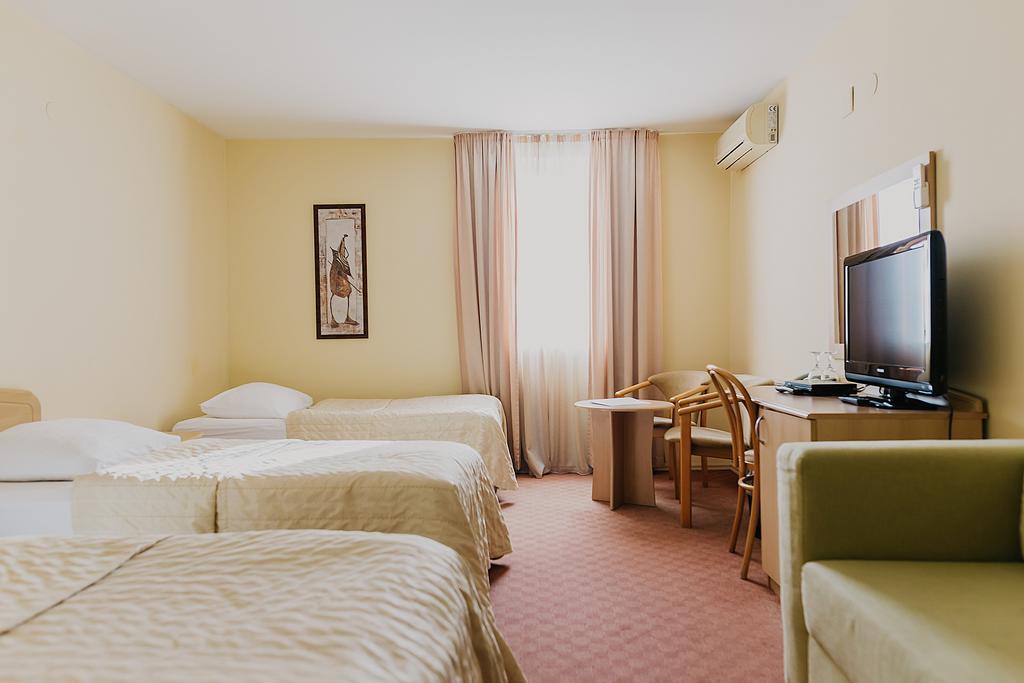 Hotel Silver Osijek Extérieur photo